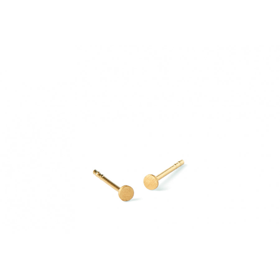 Ohrring - Micro Coin Ohrstecker von Pernille Corydon